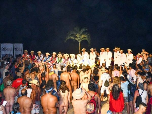 As God brought them into the world. The only nudist festival in Mexico has begun to take place in the country. Photo: La Verdad