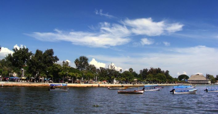 Lake Chapala, the largest lake in the country, is the main source of water supply for the Guadalajara.