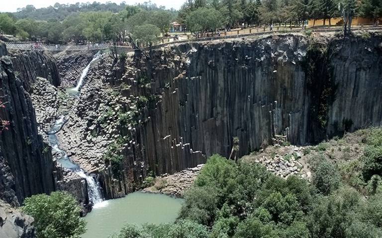 Waterfall of the Basaltic Prisms in Hidalgo
