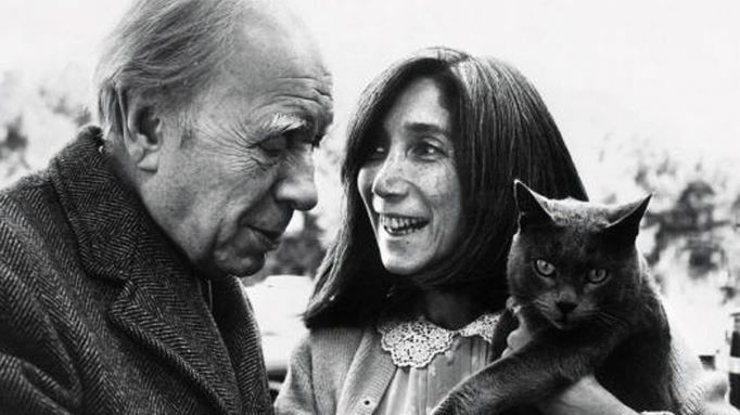 The poet Jorge Luis Borges with María Kodama, the last companion of his life.