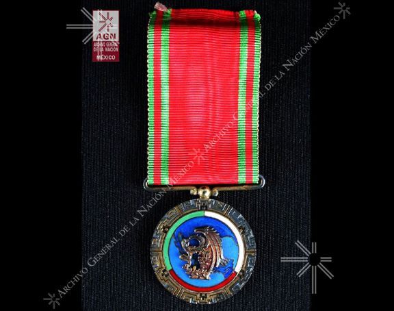 Front of the Mexican Foreign Service medal, ca. 1946.