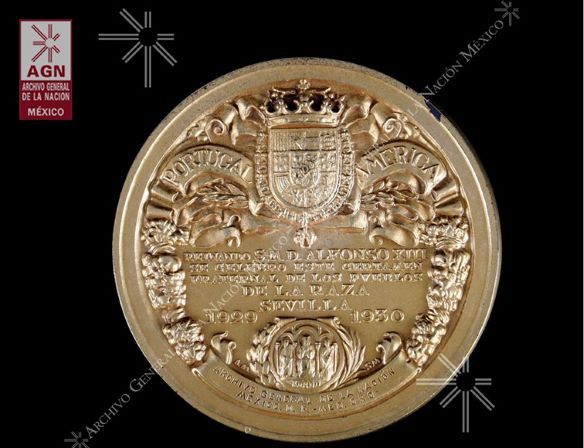 The front side of the Iberoamerican Exposition medal was awarded to AGN, 1929-1930.