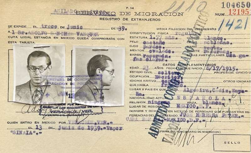 Identification card of Adolfo Sánchez Vázquez.