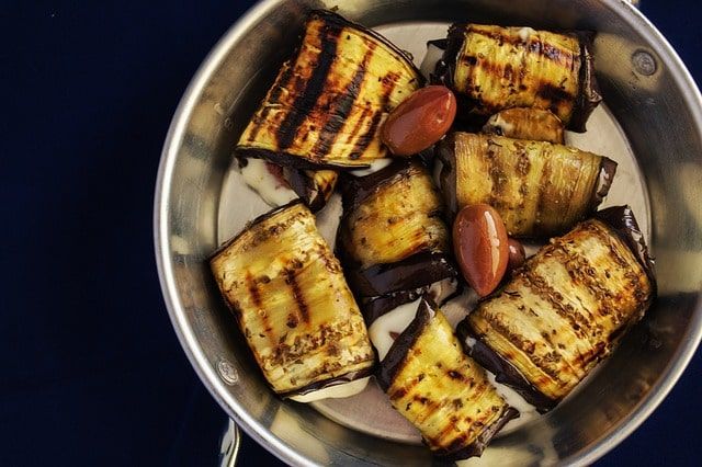Recipes with flavor: Eggplant stuffed with amaranth