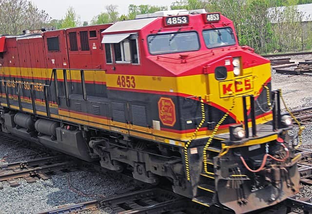 Mexico's Kansas City Southern to stop investing in Michoacán
