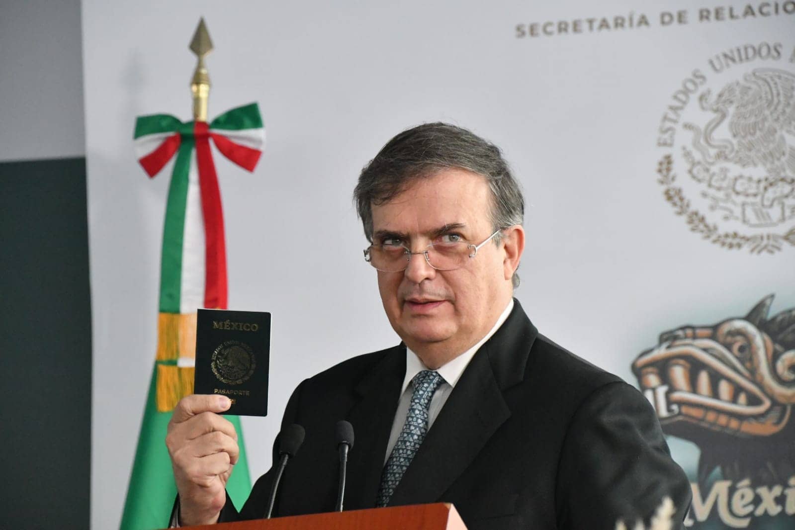 Mexican electronic passport will be issued starting in October