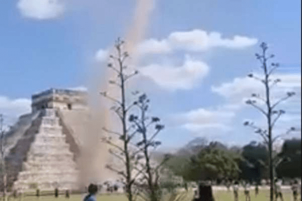 VIDEO: Mini tornado captured in Chichen Itzá and some say it was Kukulcán
