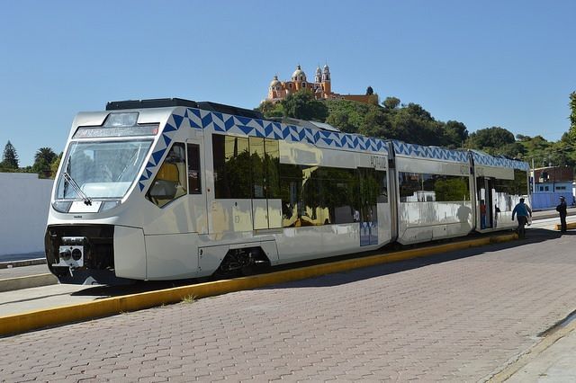 Tourist train fail in Puebla-Cholula