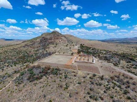 The archaeological site La Quemada was abandoned gradually, not by fire or invasion
