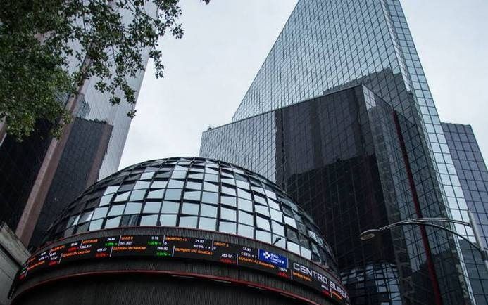 Mexican Stock Exchange falls 0.73%, with losses for Carlos Slim's América Móvil