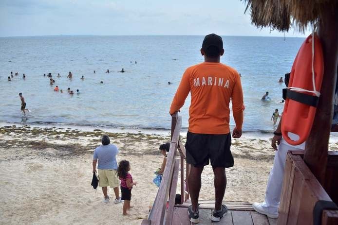 The number of lifeguards doubled at Cancun beaches during vacations