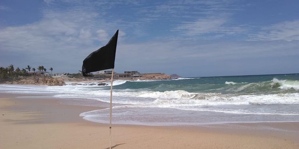 Due to weather conditions red and yellow flags are placed on Los Cabos beaches