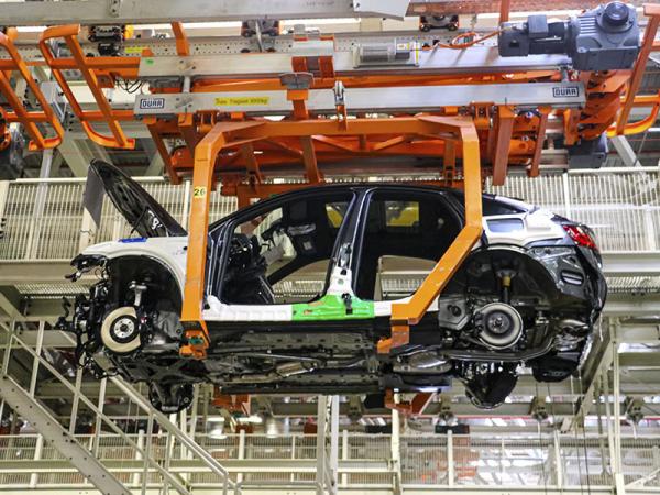 Automobile production in Mexico increased 15.2% at an annual rate in May