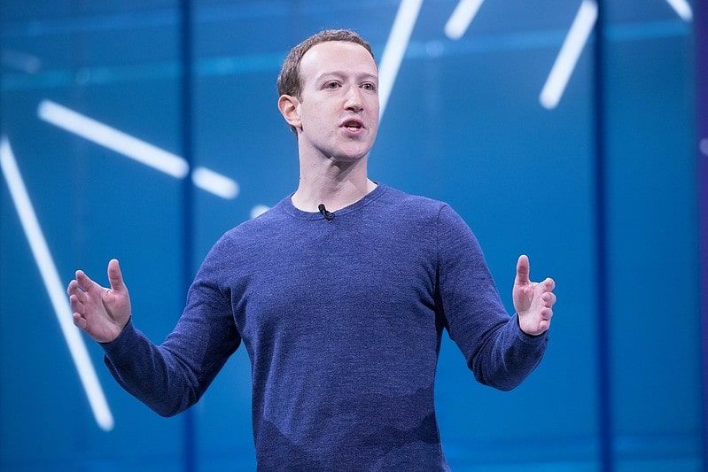Mark Zuckerberg es tachado de "espeluznante" por el propio chatbot de Facebook