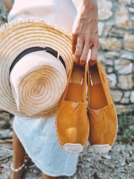 Do you know what espadrilles are?