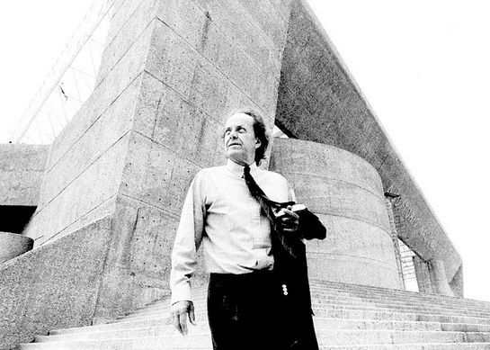 The Story of Abraham Zabludovsky and His Impact on Mexico's Buildings