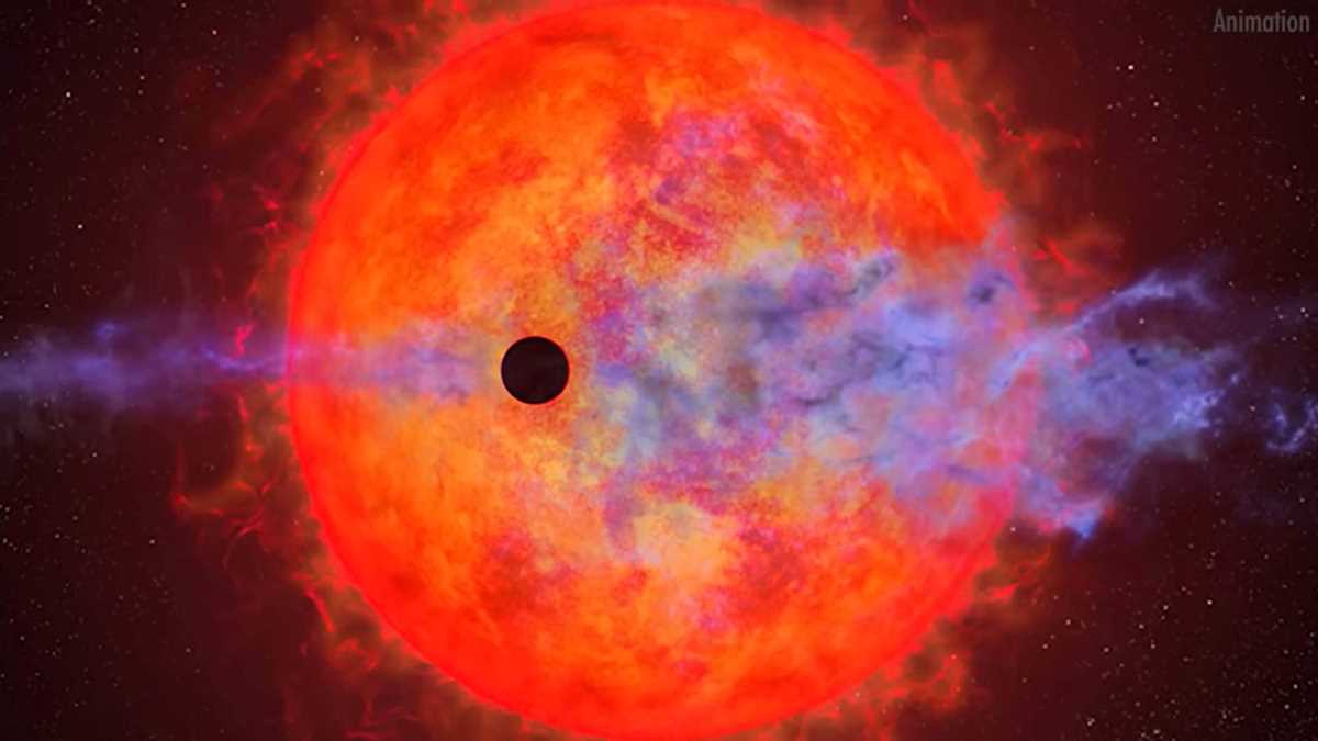 How Hubble Caught a Star 'Inhaling' a Planet's Atmosphere
