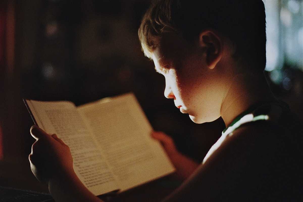 How to Spark a Love of Reading in Your Kids