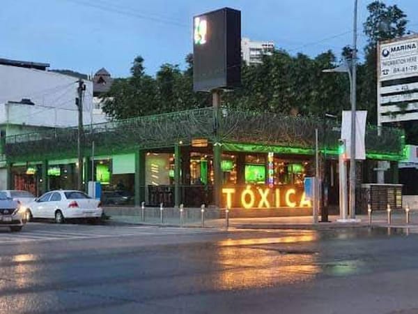 Bar Tóxica in Acapulco, Guerrero, where the president of the Association of Bars, Restaurants, and Nightclubs was murdered.