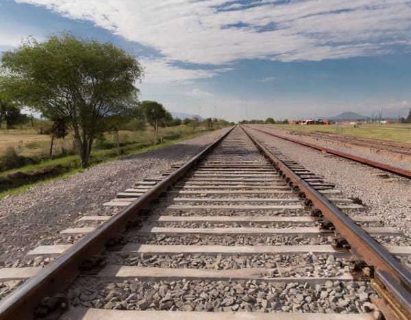 President López Obrador lays down new railway tracks, challenging concessionaires to keep the trains rolling.