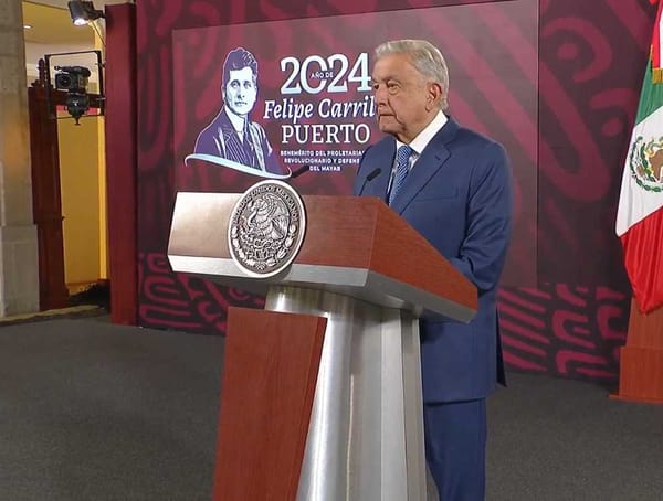 President AMLO speaking at the Morning Conference, discussing education and political developments in Mexico.