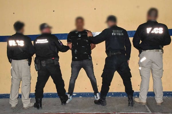 Authorities escort 'El Malteadas' after his dramatic capture in Playa del Carmen.