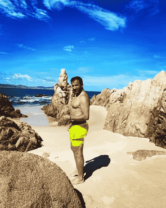 Alessandro Del Piero vacations in Los Cabos.