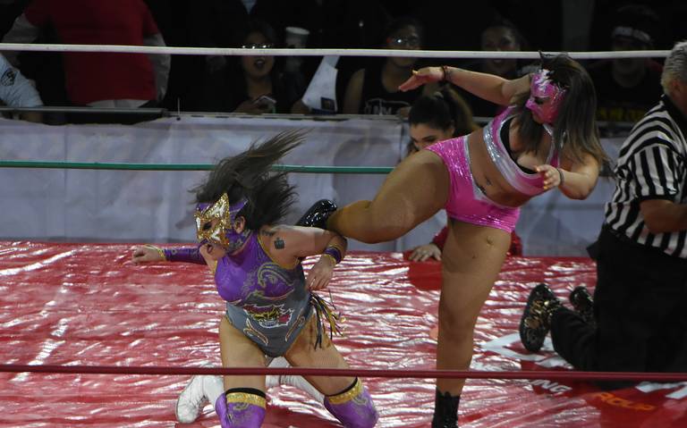 Women wrestling in Mexico.