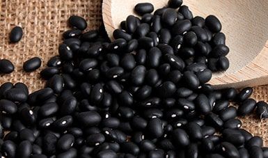 The black beans: an accessible, nutritious and antioxidant food.