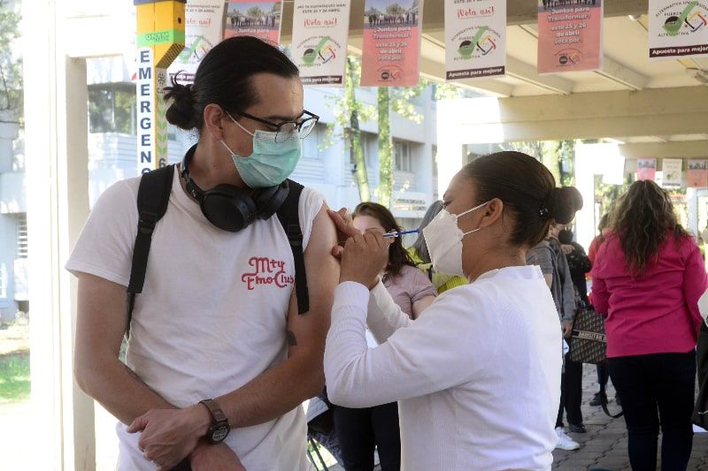 Vaccination campaign against COVID-19 is being carried out in Mexico.