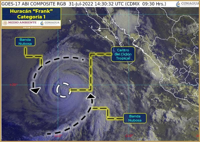 Hurricane Frank, category 1 on the Saffir-Simpson scale, has been weakening gradually.