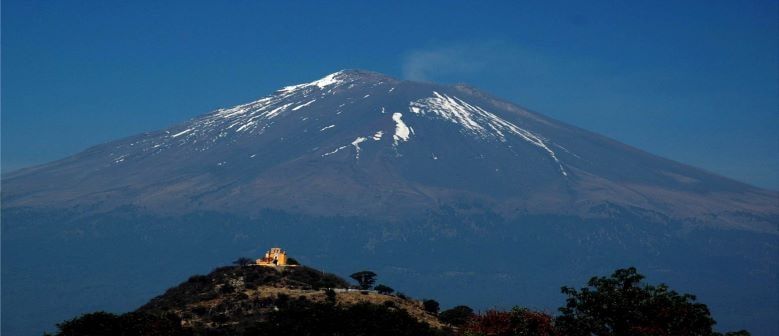 With cosmic rays an X-ray of Popocatepetl will be obtained.