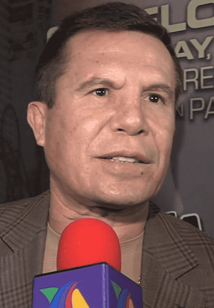 Canelo Alvarez is given advice by Julio Cesar Chavez on how to defeat Gennady Golovkin.