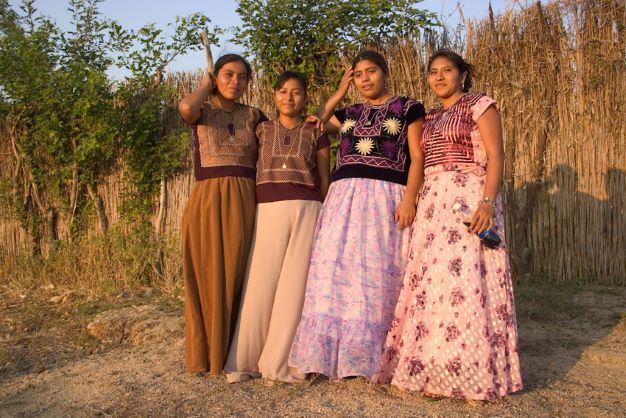 To what geographical area do the Huave people belong? The state of Oaxaca in Mexico.