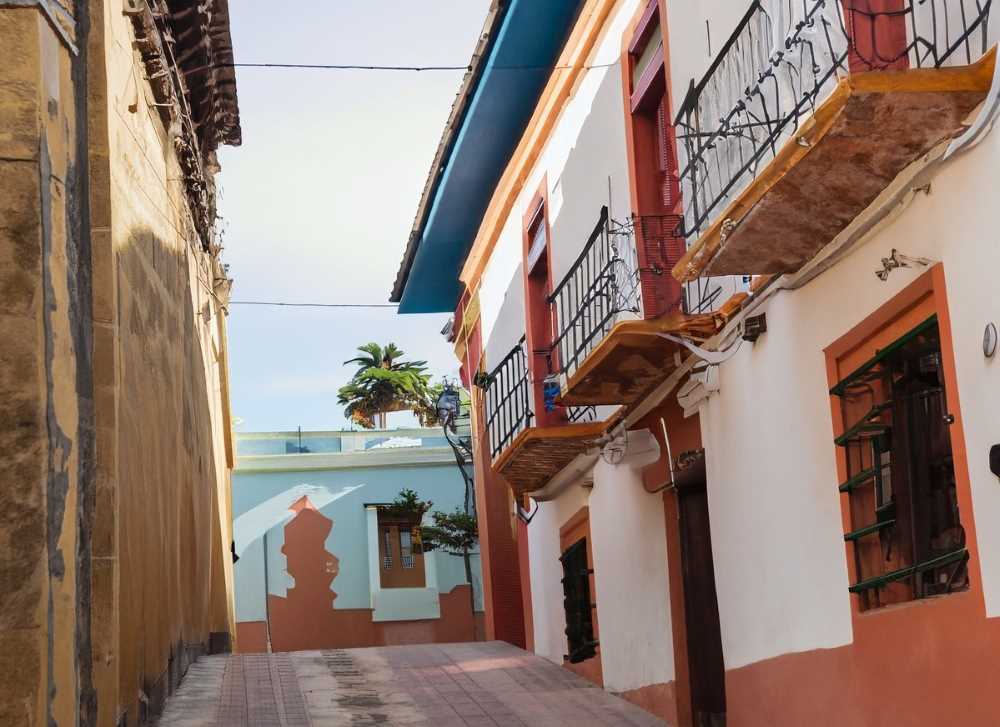 Narrow streets of Concordia offer a glimpse into the town's rich history and architectural beauty.