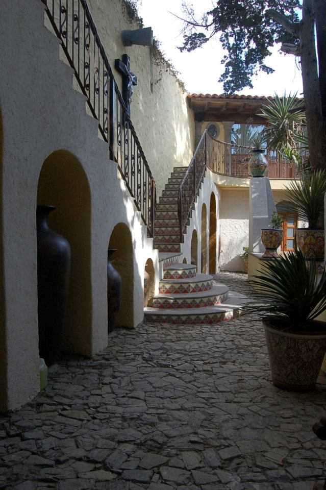 Immerse yourself in the timeless beauty of Hacienda Tepetcalli, where luxury and history intertwine/