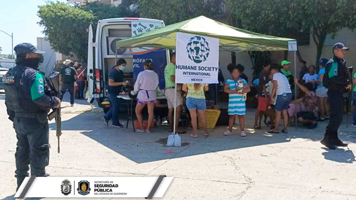 The State Ecological Police of the provides security and accompaniment to the Animal Welfare brigade in Acapulco.